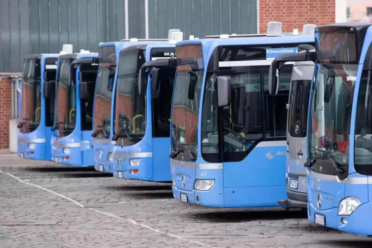 Die Baustelle hat Auswirkungen auf den Busverkehr. 