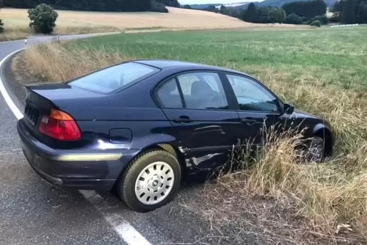 Das verunfallte Fahrzeug. 