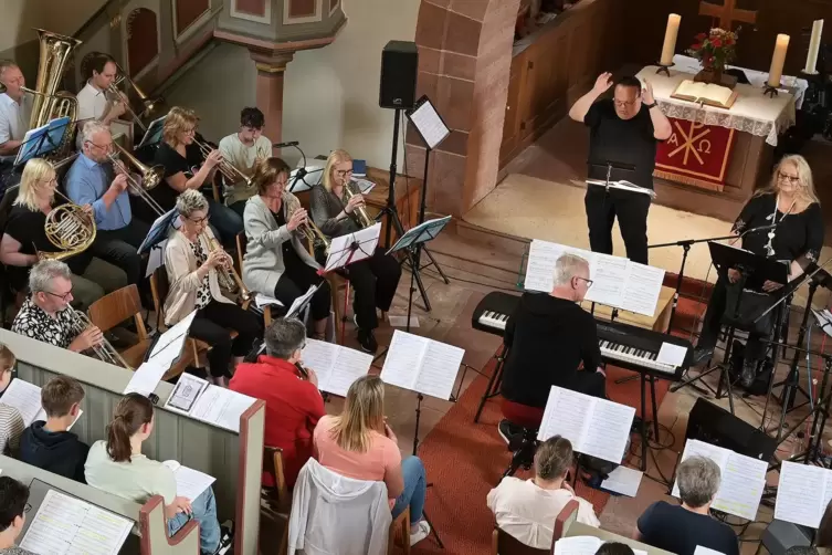 Die Schmalenberger Kirche bildete die Bühne für die teilnehmenden Chöre und Ensembles. 