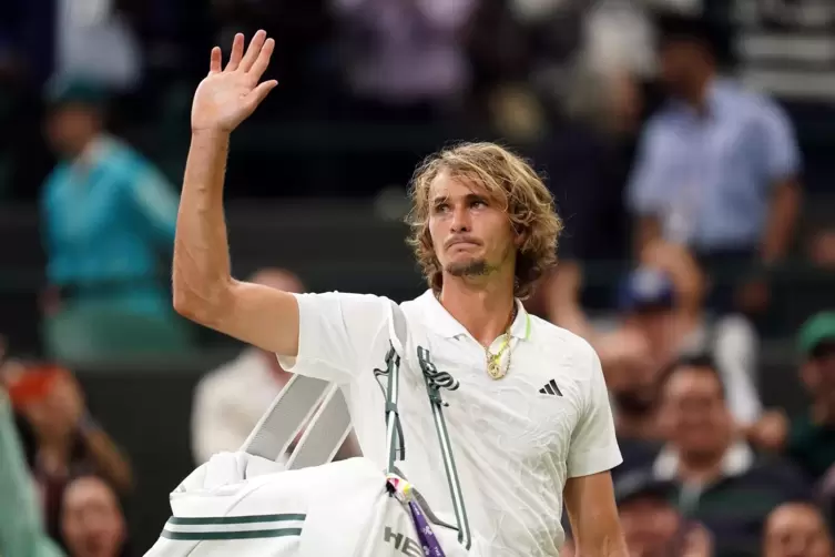 Bye, bye Wimbledon: Alexander Zverev nach seinem Ausscheiden in der dritten Runde.