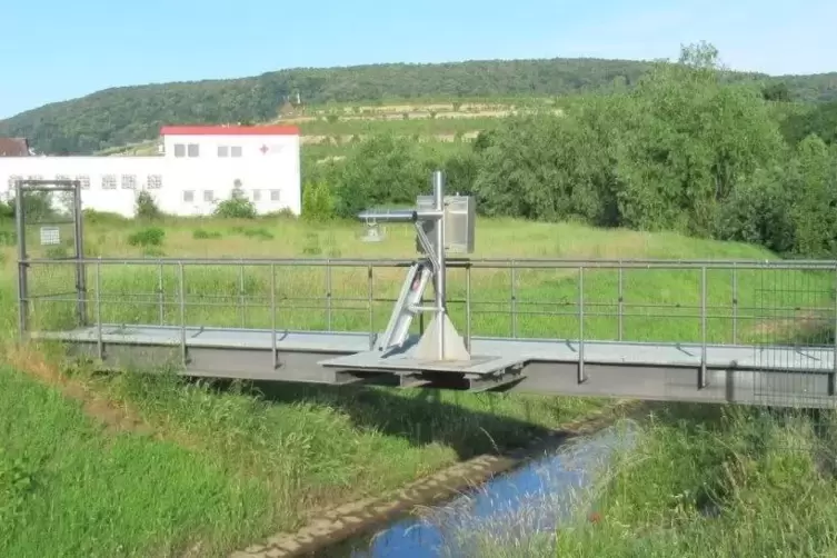 So ähnlich wie hier, an der Sägmühle in Bad Dürkheim, würde die Messstelle am Rehbach aussehen. 