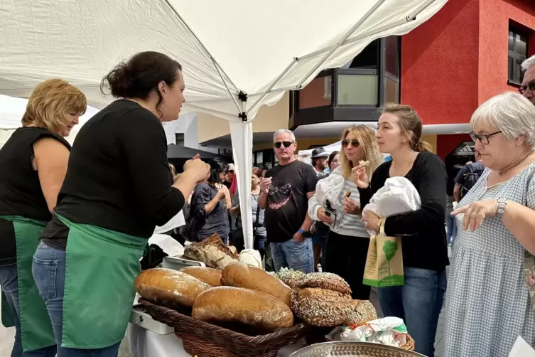 Herrlich duftende Laibe Brot konnte man in Homburg verköstigen und kaufen. Der Brotmarkt zeigte: Brot hat viel mit Kultur zu tun