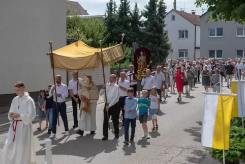 Die Anna-Prozession wird in Kuhardt traditionell am letzten Sonntag im Juli gefeiert. Unser Foto wurde 2021 aufgenommen. 
