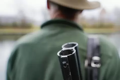 Bei einem Jagdunfall in Lothringen kam ein Jäger ums Leben.