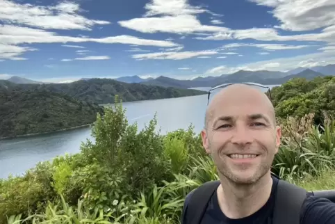 Volker Reichling ist mit der MS Europa unterwegs. Das Foto zeigt einen Fjord in Neuseeland. 