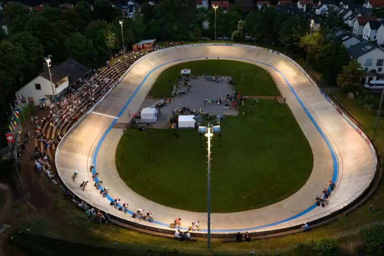 Tolle Atmosphäre: Sprint-Grand-Prix am Freitagabend. 