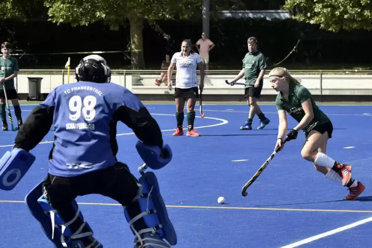 Beim Mixed-Turnier gehen Herren und Damen gemeinsam in Teams auf Torjagd. 