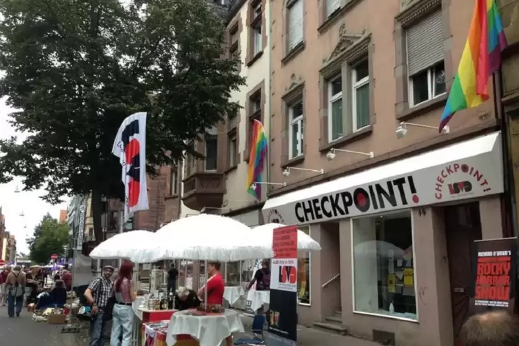 In der Mainzer Straße in Saarbrücken hat der LSVD Saar seine Räume. Hier bietet der Verein Jugendtreffs, Beratungsgespräche und 