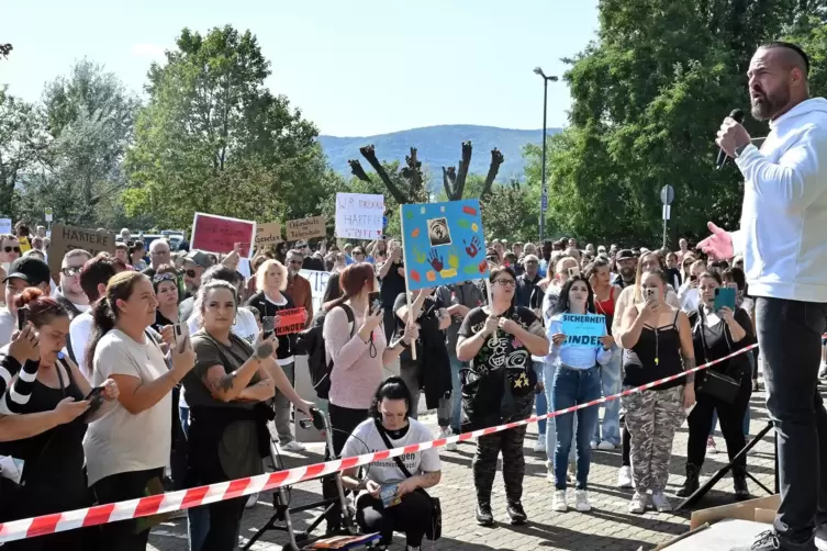 Aus Berlin angereist: Carsten Stahl von der Initiative „Stoppt Mobbing“. 