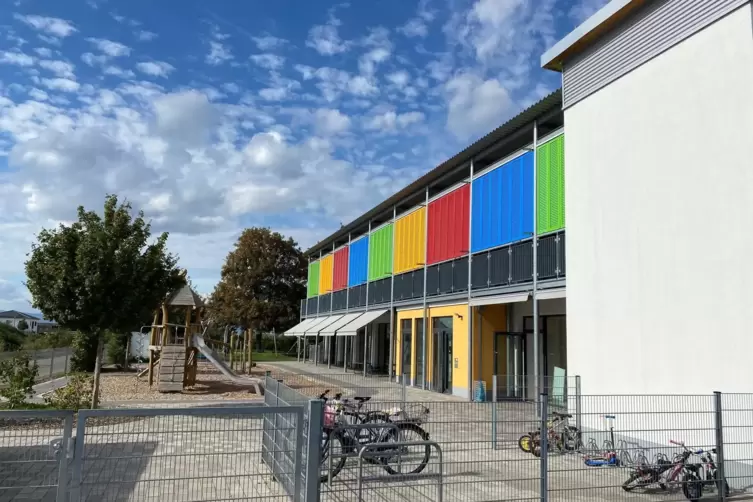 Vor sechs Jahren ist die Kita an der Römerstraße in Betrieb gegangen. Hier soll jetzt ein weiterer Neubau entstehen. 