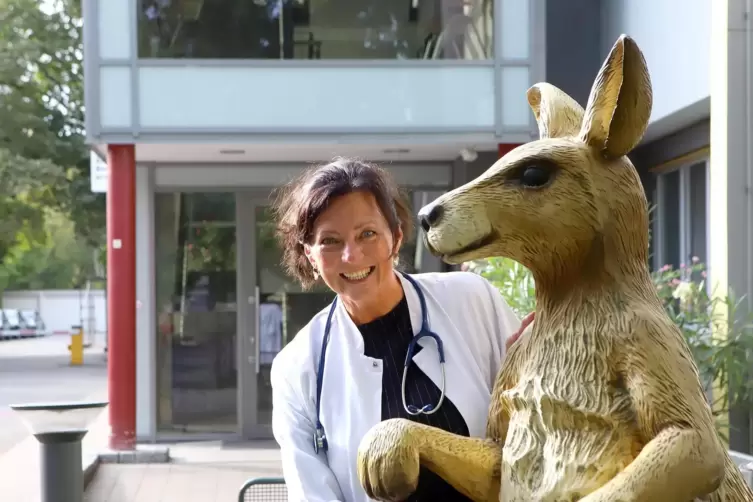 Die gebürtige Slowakin Vanda Tuxhorn war zuvor in ihrem Heimatland, in den Niederlanden und in Deutschland tätig.