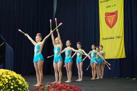Ein Beispiel für die sportlichen Erfolge der VT Frankenthal: die Jugendgruppe Rhythmische Sportgymnastik unter der Leitung von S