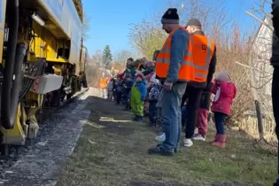 Auf der Zellertalbahn wurde in den vergangenen Jahren schon einiges in die Gleiserneuerung investiert. Die Kinder der Kita Zelle