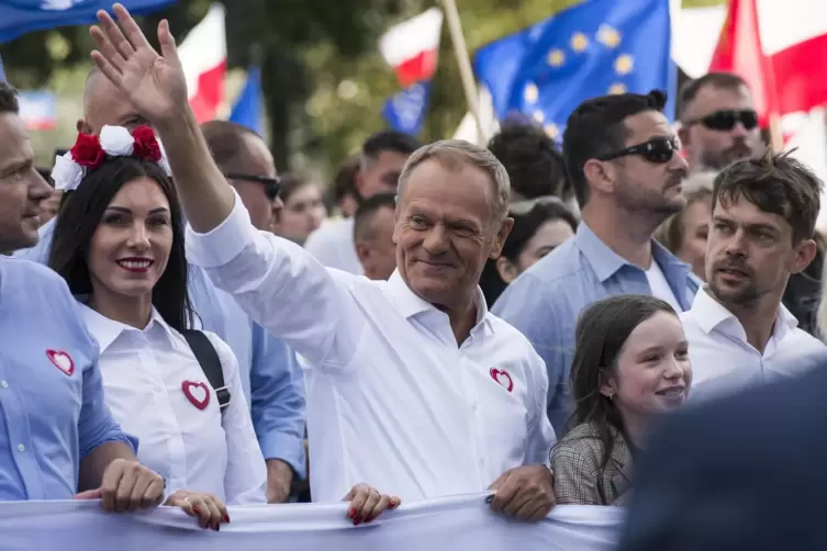 Strebt den Machtwechsel an: Oppositionsführer Donald Tusk bei einer Großdemonstration am 1.Oktober.