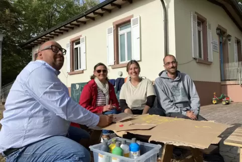 Als Team zusammengewachsen: (von links) Kita-Leiter Jens-Peter Schneider, die Erzieherinnen Tanja Schott und Jennifer Schulenbur