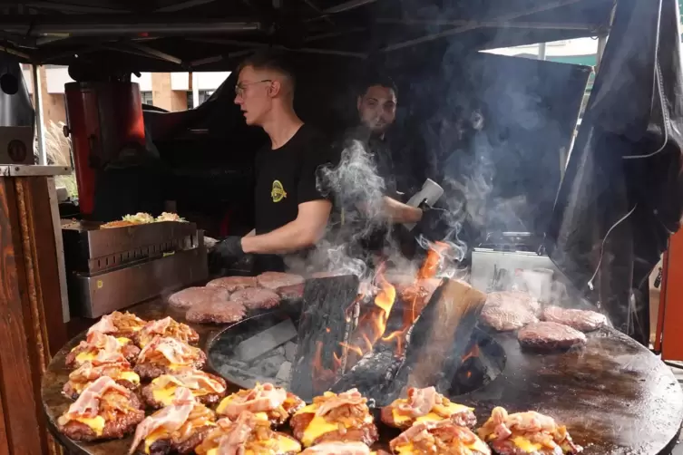 Ein Hingucker beim Streetfood-Festival in Grünstadt: Toao-Burger-Grill. 