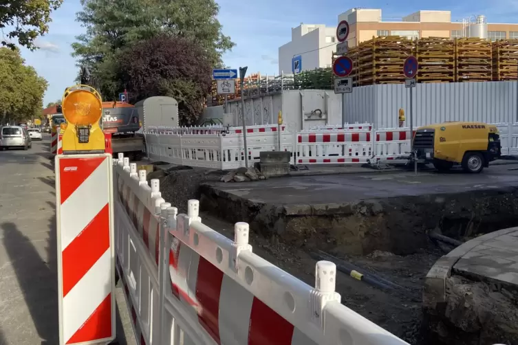 Von der Mörscher Straße aus ist die Franz-Nissl-Straße derzeit nicht zu erreichen. Der erste Bauabschnitt reicht bis zur Breitsc