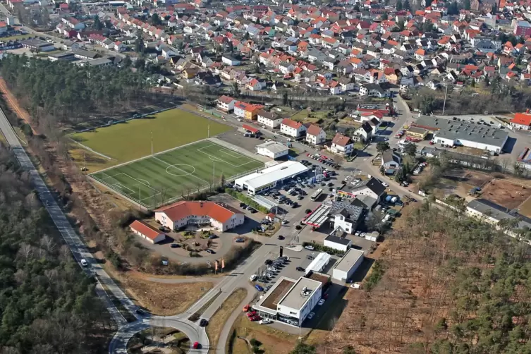 Für die Kindsbacher Straße wird ein Bebauungsplan aufgestellt, der die Vergnügungsstätten-Problematik berücksichtigt. 