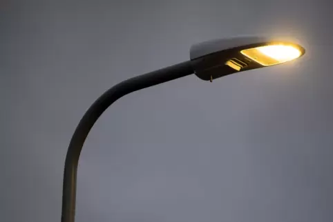 Straßenbeleuchtung: Die Umstellung auf LED-Technik wird nun abgeschlossen.