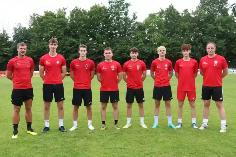 Die Neuen des SV Steinwenden vor der Saison.