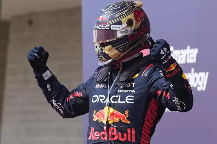 Der Weltmeister mal wieder vorn: Max Verstappen. 