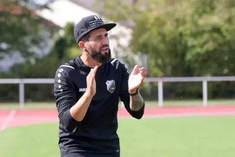 Sein Vertrag läuft bis 2025: SGL-Trainer Hassan Mahmoud.