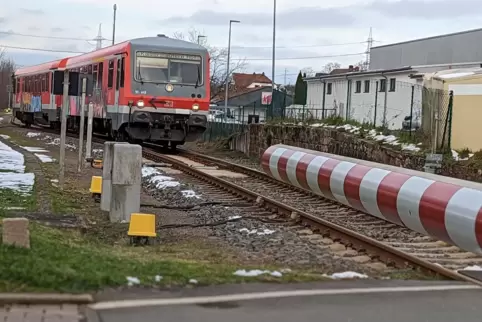 Nach der Partie fährt ein zusätzlicher Zug ins Lautertal.