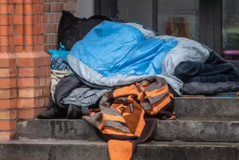 Offene Obdachlosigkeit gibt es in Zweibrücken nicht oder kaum, verdeckte Langzeitwohnungslosigkeit schon. 100 Zweibrücker, so di