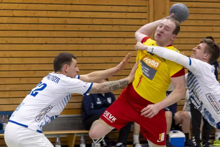 Bester Schütze im Team der HSG Eckbachtal: Maximilian Schreiber (Mitte). 