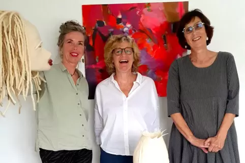 Feiern die Farbe: Jutta Böse, Susanne Wolf-Kaschubowski und Claudia Selent.