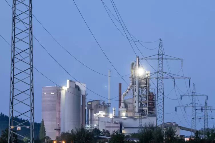 Geplant ist unter anderem eine deutliche Senkung der Stromsteuer für das produzierende Gewerbe