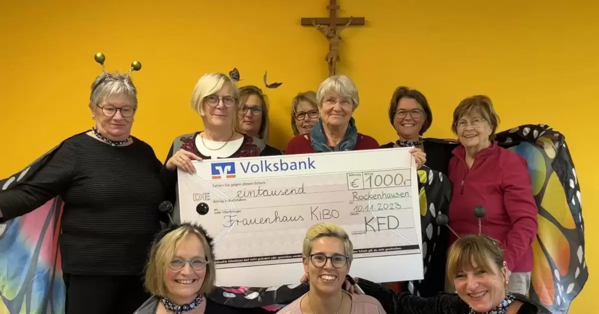 Kfd Frauen Spenden An Kita Und Frauenhaus Rockenhausen Die Rheinpfalz 