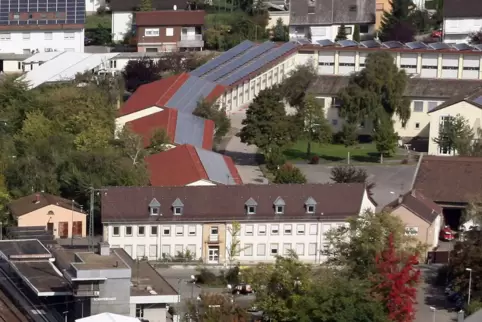 Gelände und Gebäude der früheren Bereitschaftspolizei – dort soll unter anderem ein Büro- und Dienstleistungszentrum entstehen.