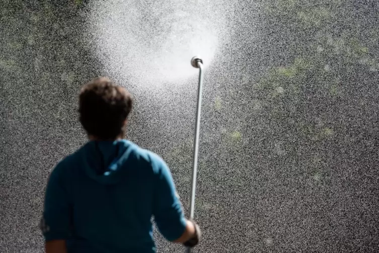 Kostbares Nass: Die Sommer in der Pfalz werden trockener, der Wasserbedarf steigt.