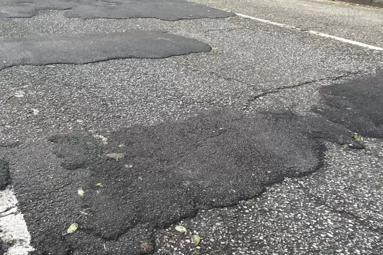 Für den Ausbau einer Straße zahlen zukünftig nicht nur die jeweiligen Anwohner. 