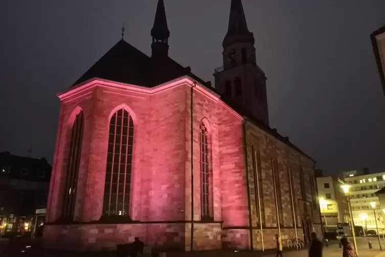 ... die Zweibrücker Alexanderskirche bis jetzt noch nicht. Das soll aber bald folgen.