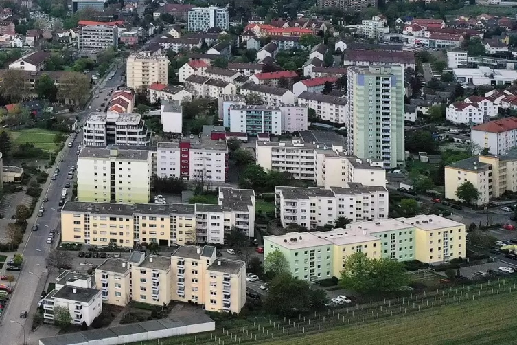 Blick auf die Wohngebäude am Bayernplatz.