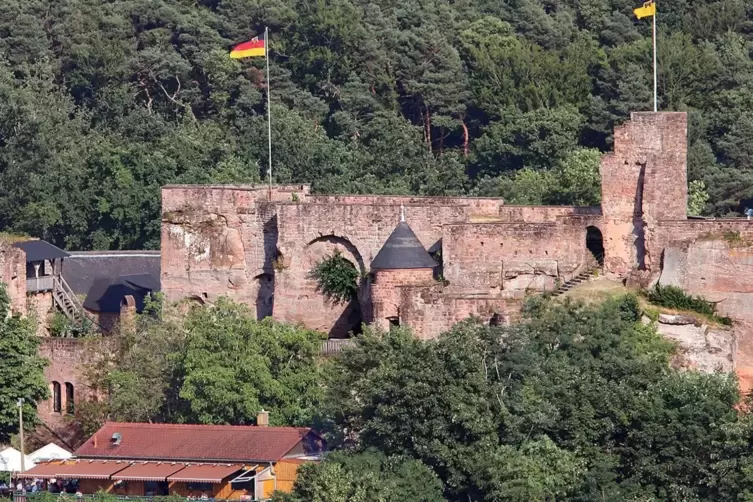 Ein Besuch auf dem Nanstein wird teurer. 