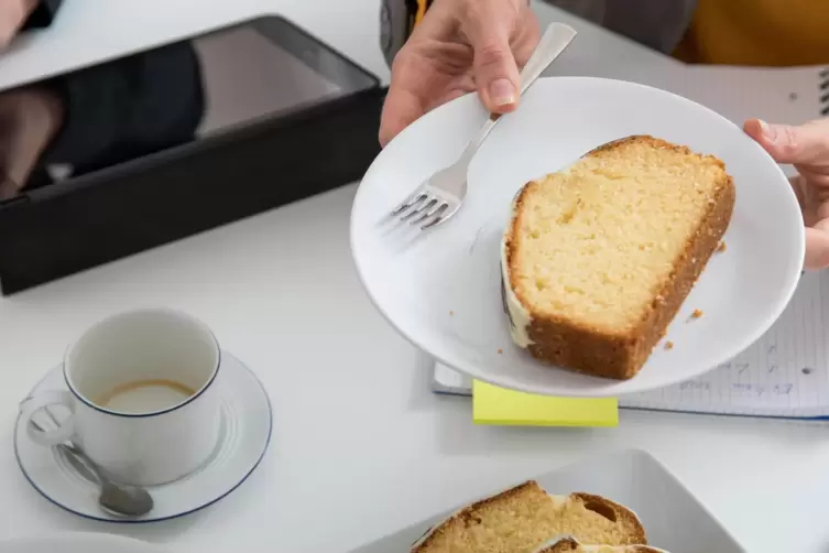 Kuchen, verkauft von Schülern. Bald ein Fall für’s Finanzamt? 