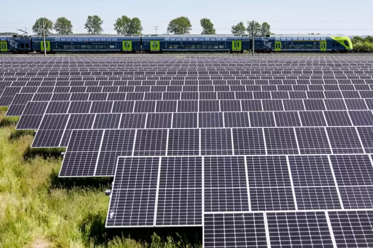 Drei Photovoltaik-Freiflächenanlagen sollen im Südkreis entstehen. 