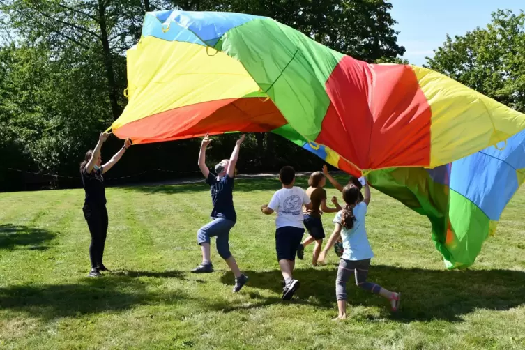 Im Sommer bietet das Heinrich-Pesch-Haus ein Ferienprogramm für Kinder an. 