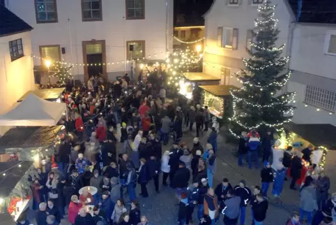 Bei der Göllheimer Vorweihnacht geht es stets besinnlich zu. 