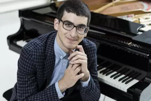 2019 gewann Giorgi Gigashvili einen internationalen Klavierwettbewerb, der Beginn seiner Karriere.