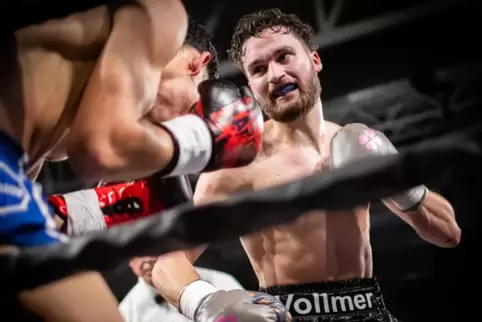 Simon Voller hat sichtlich Spaß am Boxen.