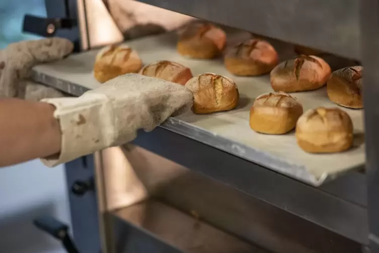 Die gestiegenen Energie- und Rohstoffpreise belasten viele Bäckereibetriebe.