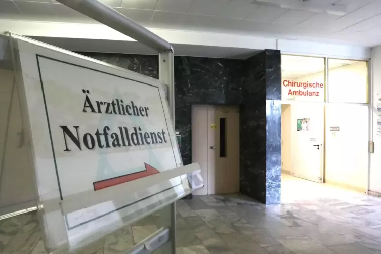 Die Bereitschaftspraxis ist Sache der Kassenärztlichen Vereinigung. Die Notaufnahme gehört zur Klinik. 