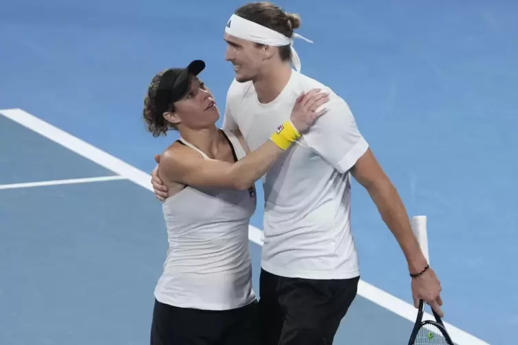 Vollbracht: Laura Siegemund und Alexander Zverev freuen sich nach dem Matchpunkt.