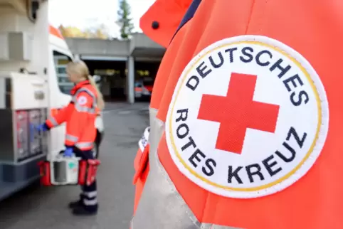 Im Einsatz für die Bürger: Die Mitglieder des DRK helfen bei vielen Veranstaltungen. In Miesau-Elschbach erhält der Ortsverband 