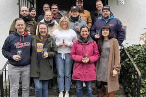 Schorlegläser für die erfolgreiche Mixed-Mannschaft: die Speyer Turtles.