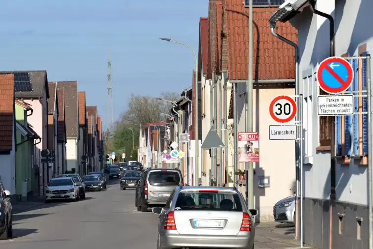 Ab sofort: In der Germersheimer Straße herrscht Tempo 30. 